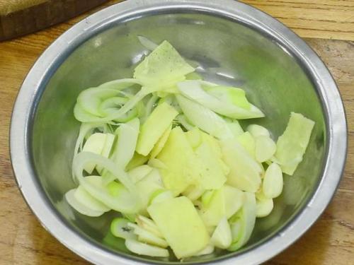 肉类热量排行榜(刮油最狠的四种减肥蔬菜)插图14