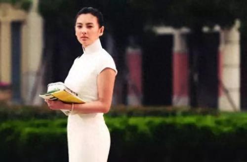 国外十大丰满美女排行榜(金发碧眼外国大美女)插图21