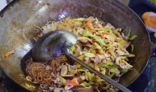 嵊州美食泡面排名前十(嵊州鹿山广场美食推荐)插图