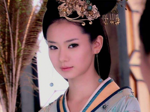 戚薇演过什么电视剧(戚薇夏家三千金图片)插图