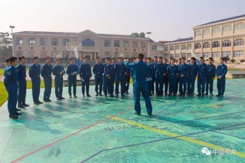 罪恶都市秘籍战斗机(罪恶都市直升飞机获得方法)插图6