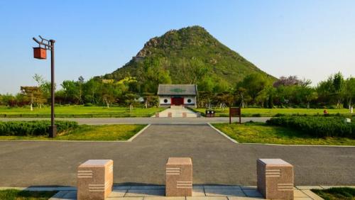 济南最美山峰排名前十(中国山峰100高度排名)插图1