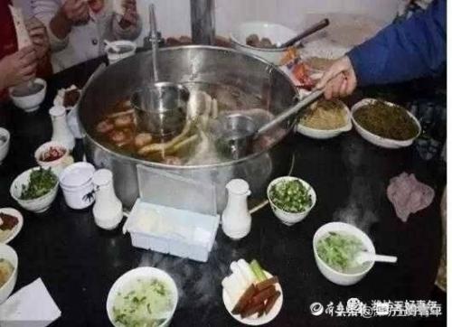 朝天锅是哪里的菜系(朝天锅属于什么菜系)插图1