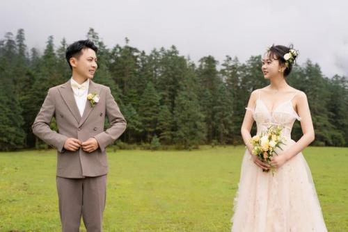 丽江婚纱团队排名前十(大理旅拍婚纱照前十名公司)插图1