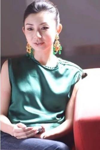 李白撒贝宁的老婆多大(撒贝宁一家四口)插图10