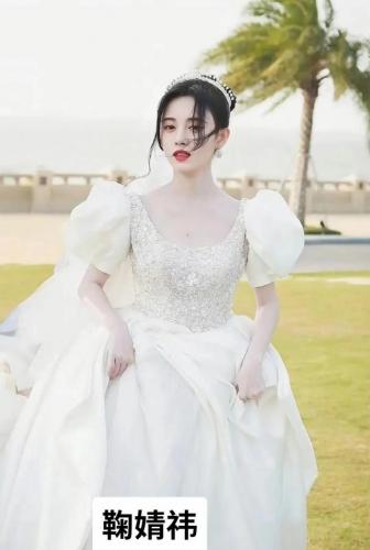 明星婚纱排行榜(十大奢侈婚纱品牌)插图2