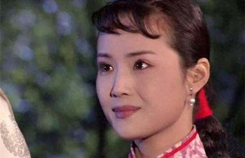 国外十大丰满美女排行榜(金发碧眼外国大美女)插图15