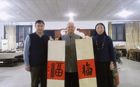 年龙上师(年龙寺传什么法)