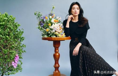 女衣服品牌排行榜(中国高端女装十大名牌)插图8