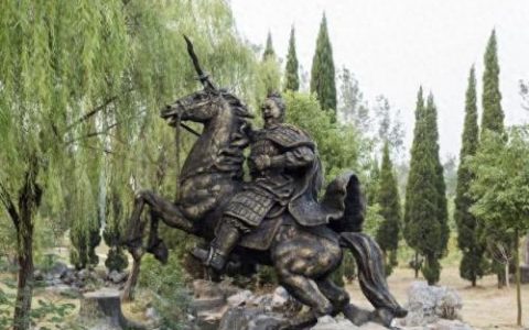 纵横三国之白马银枪赵子龙(三国之霸主崛起白袍赵子龙)