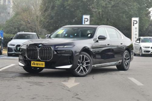 豪华车进口排行榜(全球十大顶级豪华轿车)插图3