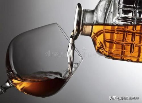 世界十大名酒排行榜(十大顶级奢侈洋酒)插图3