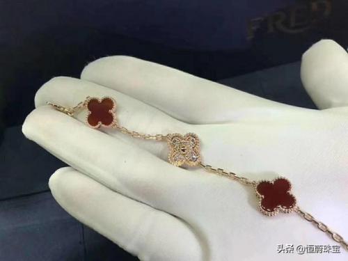 手链高端品牌排行榜(女性手链排行榜前十名)插图28