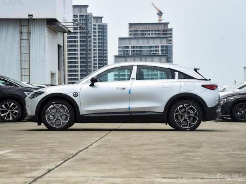 女士车型排行榜30万(奔驰女款车30万左右)插图13