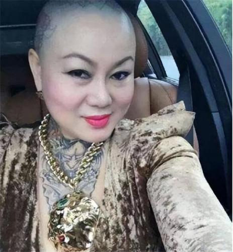 女富豪征婚(女62岁丧偶征婚照)插图4