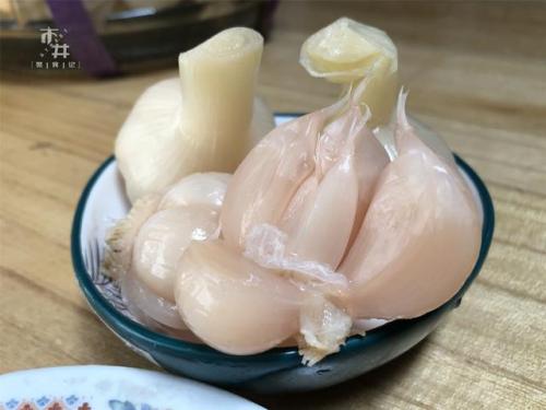 10斤糖醋蒜的比例(糖蒜的腌制方法家常10斤)插图1