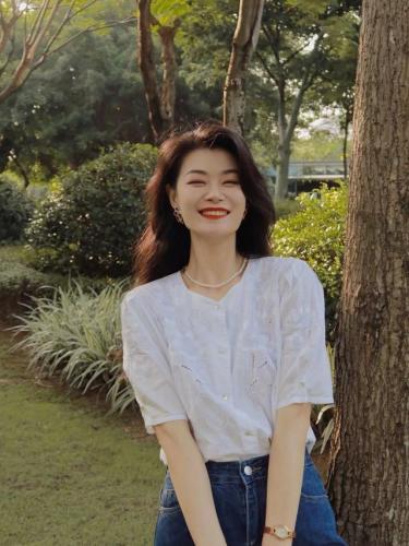 脸大的人适合什么样的发型(脸大头大的女生适合什么样的发型)插图18