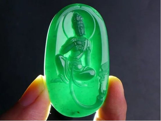 最贵翡翠价格排行榜(最贵手镯排行榜前十名)插图4