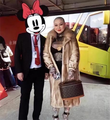 女富豪征婚(女62岁丧偶征婚照)插图10
