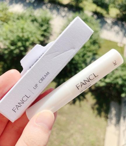 唇膏价格排行榜(世界十大顶级润唇膏品牌)插图8