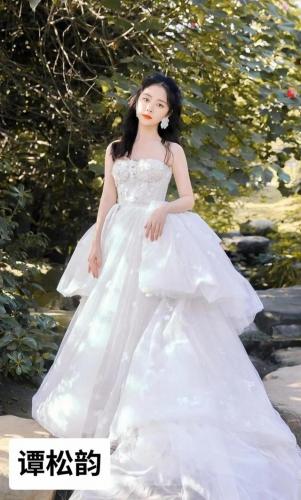明星婚纱排行榜(十大奢侈婚纱品牌)插图9