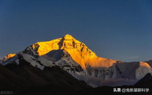 最高山排行榜(世界最高山峰排名前十)插图1