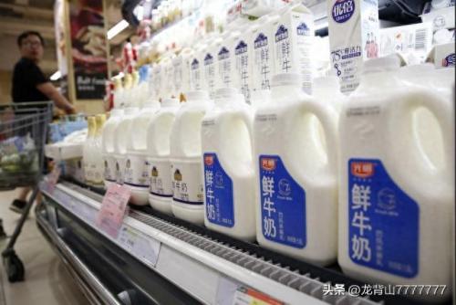 十大经典纯牛奶排行榜(为什么金典比特仑苏便宜)插图2