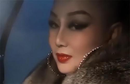 女富豪征婚(女62岁丧偶征婚照)插图6