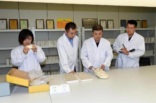奎屯课桌厂商排名前十(奎屯高升家具有限公司)插图1