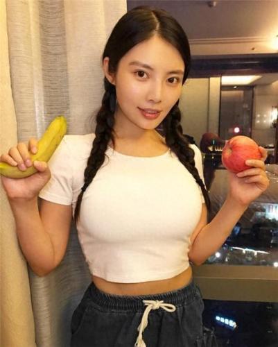 国外十大丰满美女排行榜(金发碧眼外国大美女)插图29