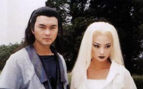 白发魔女传蒋勤勤版(白发魔女传卓一航师傅谁杀的)