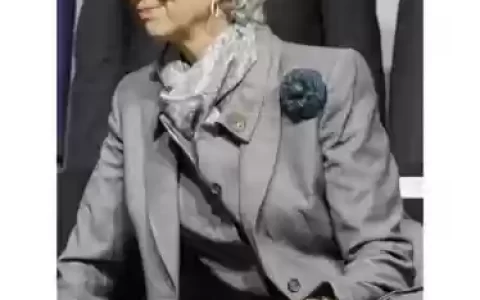 丝巾魔法阵容怎么搭配的