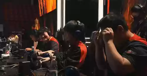 狼队第二局阵容怎么搭配插图2
