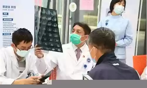 癌症中心阵容插图