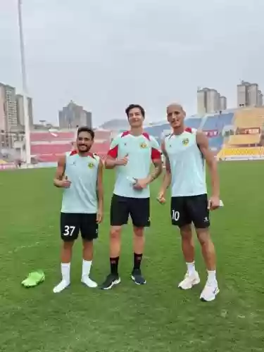 哈嘹阵容插图