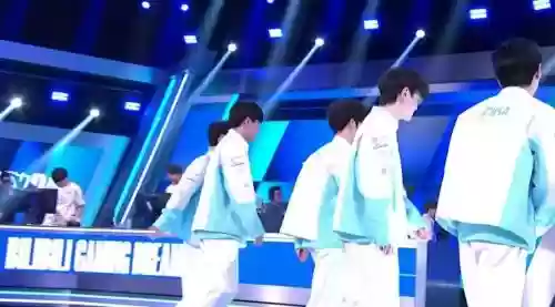打拉扯阵容插图